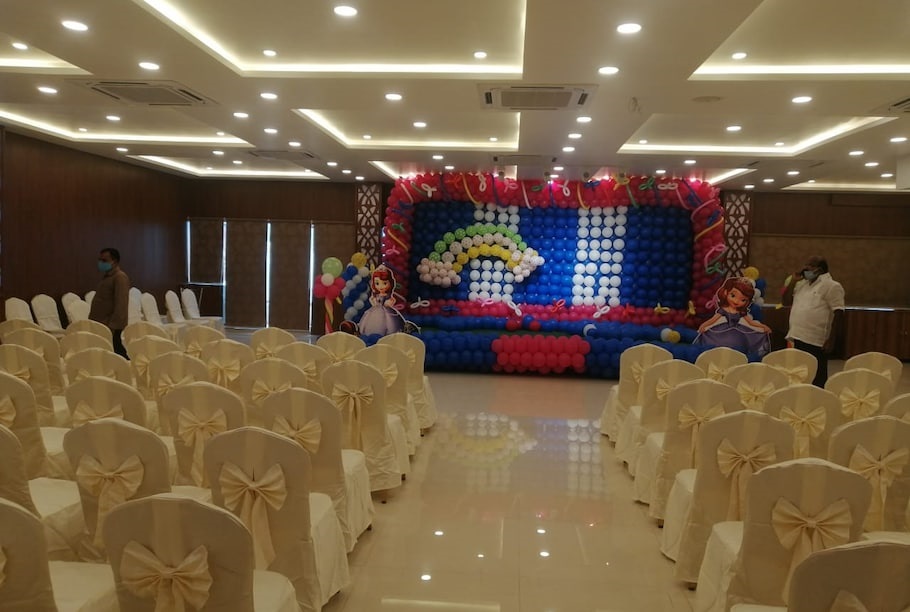 Hall 2